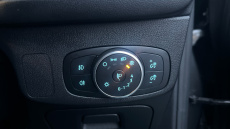 Ford Focus 1.0 EcoBoost Hybrid mHEV 125 Titanium Edition 5dr Petrol Hatchback